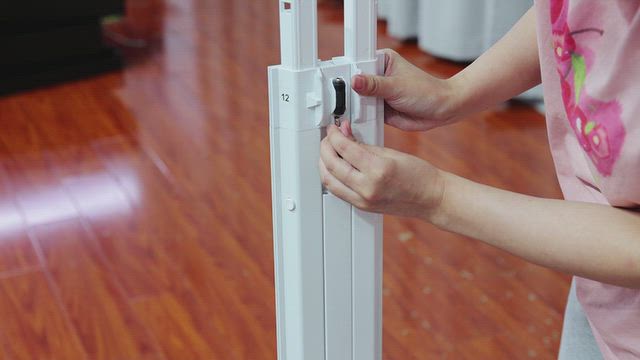 EXSEGSET SEG Lightbox 8 10 20 Backwall Assembly Video.mp4